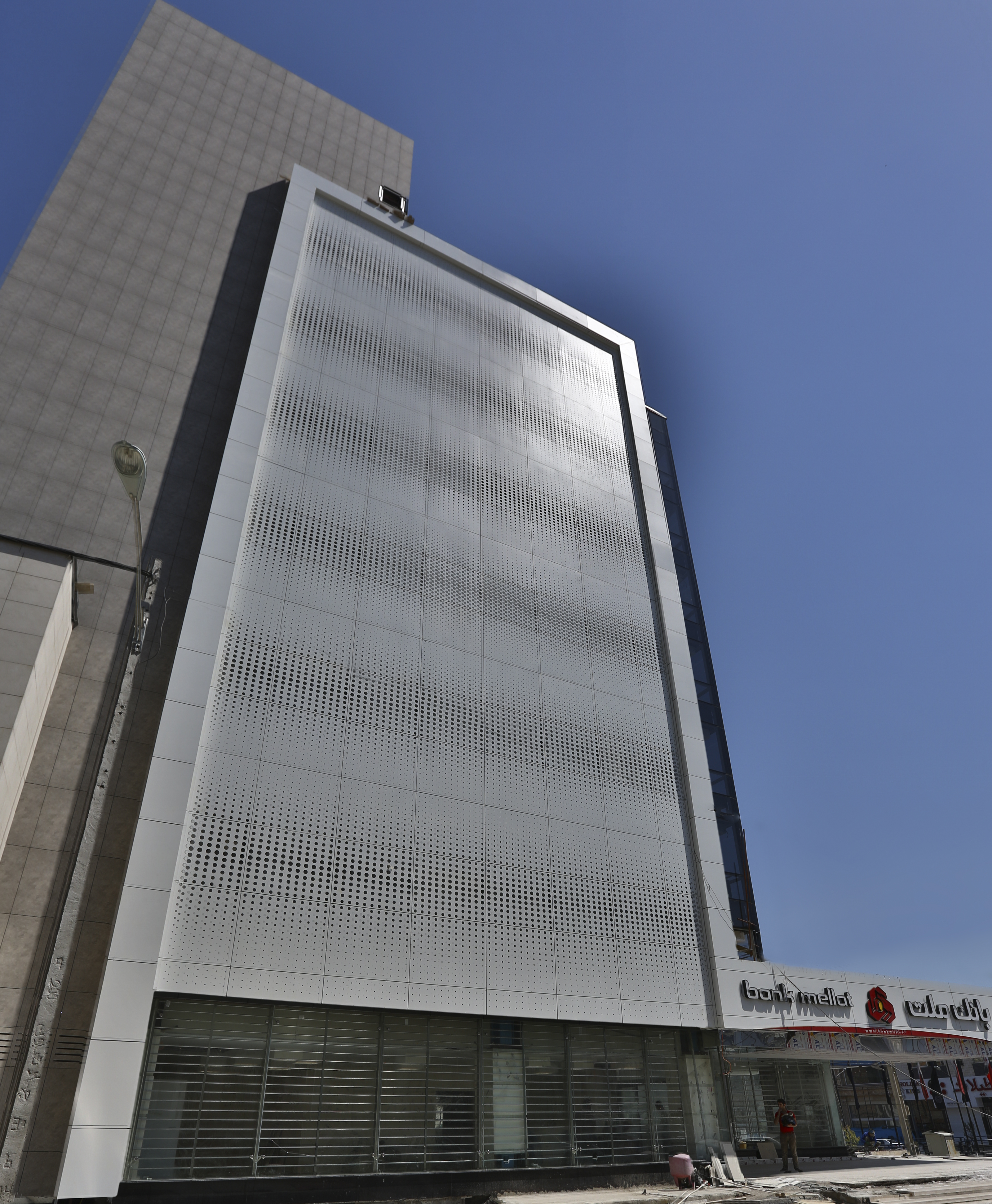 Bank Mellat – Perforeli Panel Detay